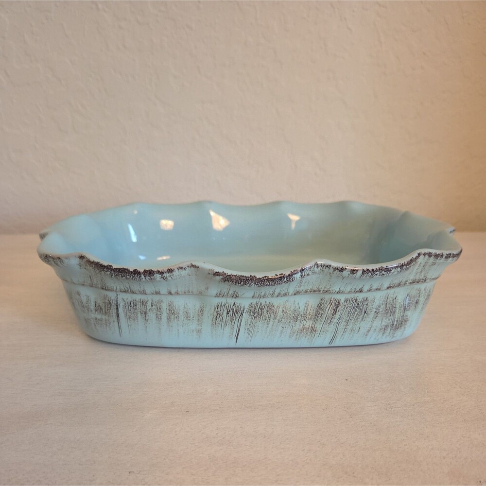 De Silva Terracotta 10 1/2" x 7 1/2" Ruffled Casserole Dish Italy Light Blue